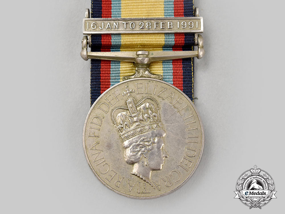 united_kingdom._a_gulf_medal1990-1991,_to_gunner_d.s._gale,_royal_artillery_l22_mnc7419_929