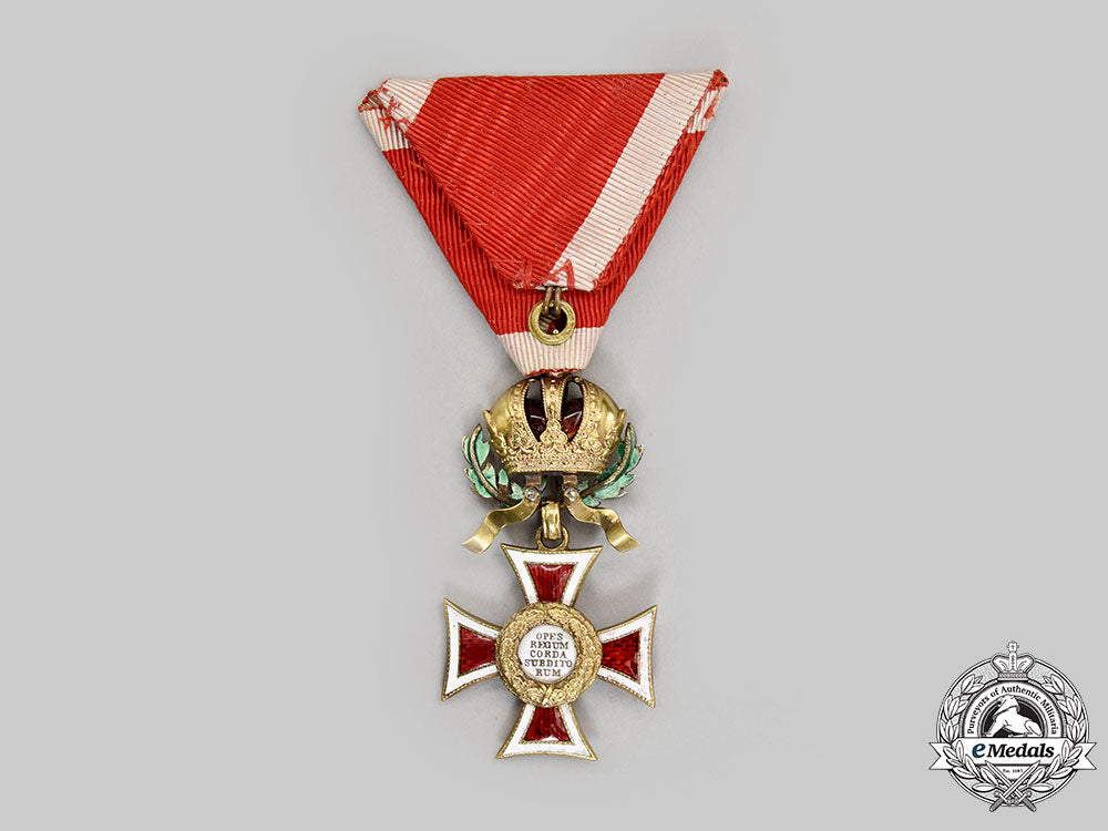austria,_empire._an_order_of_leopold_with_war_decoration,_by_v.mayer,_c.1918_l22_mnc7423_790