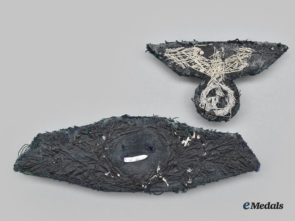 germany,_third_reich._a_state_forestry_officials_visor_cap_insignia_l22_mnc7498_328_1