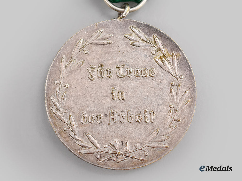 germany,_third_reich._a_meiningen_chamber_of_handicrafts_faithful_labour_medal_l22_mnc7618_830