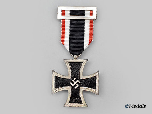 germany,_wehrmacht._a1939_iron_cross_ii_class,_spanish-_made_for_blue_division_veterans_l22_mnc7768_414_1