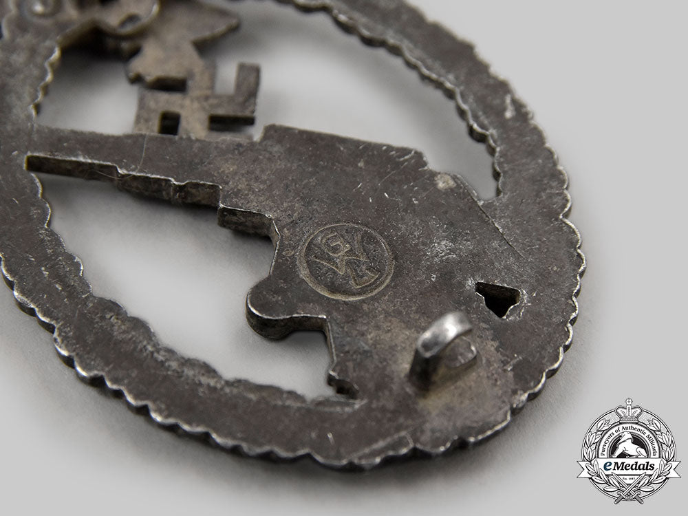 germany,_luftwaffe._a_flak_badge,_by_gebrüder_wegerhoff_l22_mnc7790_466_1