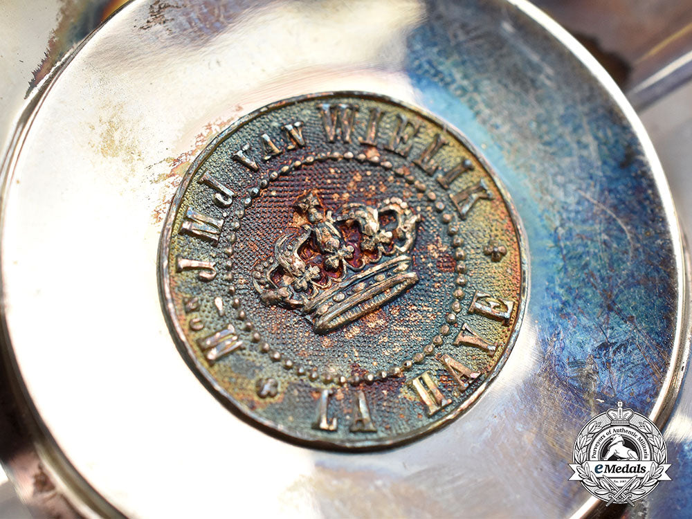 netherlands,_kingdom._an_order_of_orange-_nassau,_military_division,_grand_officer_breast_star_by_j.m.j_van_wielik_l22_mnc7856_597