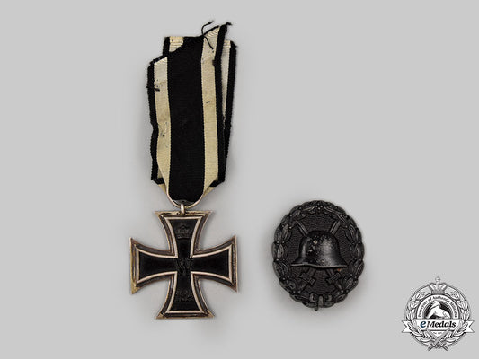 germany,_imperial._a_pair_of_first_world_war_service_decorations_l22_mnc7944_537