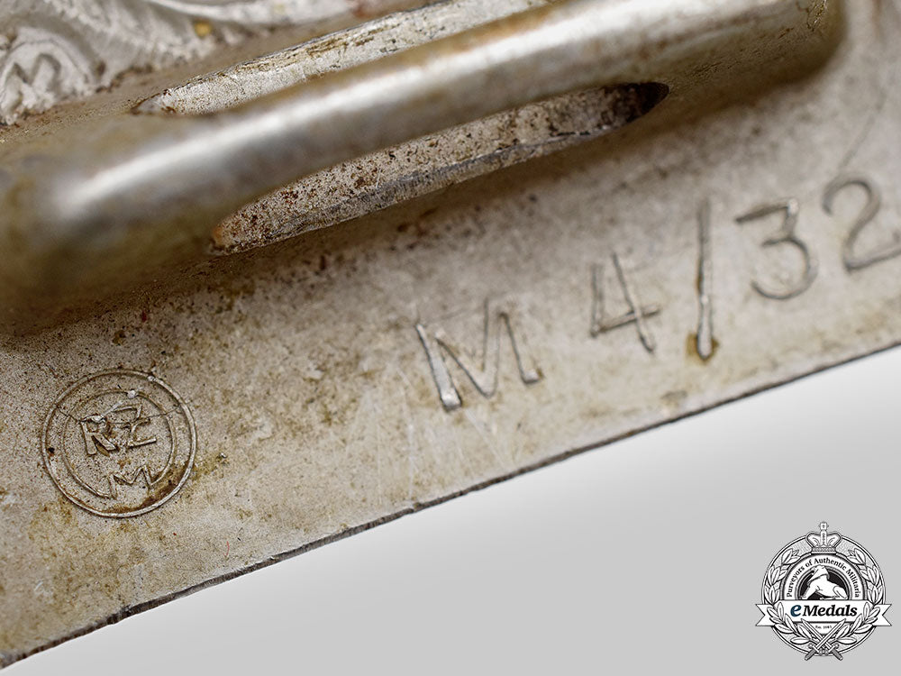 germany,_hj._a_rare_enlisted_personnel_belt_buckle,_by_gebrüder_hahne_l22_mnc8123_925