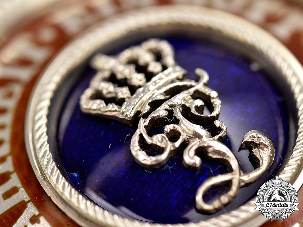 oldenburg,_grand_duchy._a_house_and_merit_order_of_peter_frederick_louis,_grand_cross_with_swords,_by_lameyer,_c.1916_l22_mnc8393_742_1