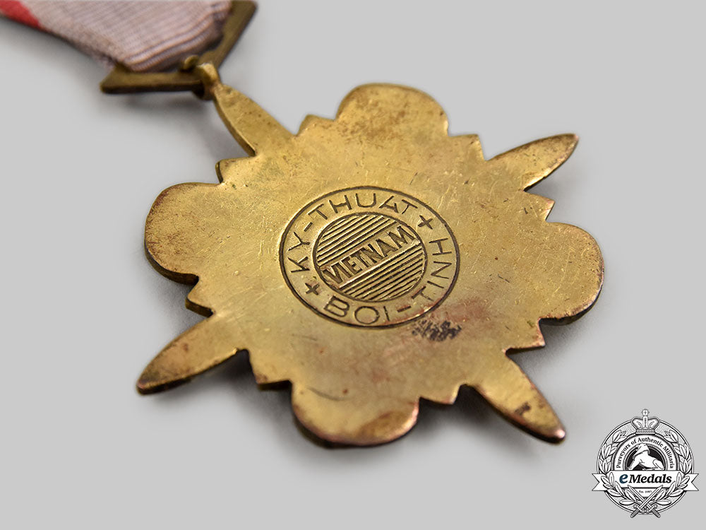 vietnam,_republic._technical_service_medal,_ii_class_l22_mnc8540_779_1
