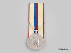Canada, Commonwealth. A Queen Elizabeth Ii Silver Jubilee Medal 1952-1977 With Award Document To Donald J. Heyes