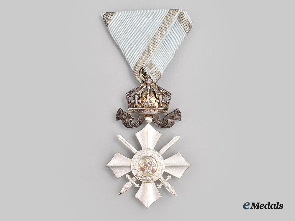 bulgaria,_kingdom._an_order_of_military_merit,_vi_class,_cased_l22_mnc8608_216