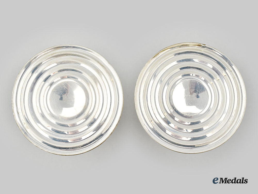canada,_commonwealth._a_set_of_two_candlestick_holders,_by_birks_l22_mnc8611_081_1
