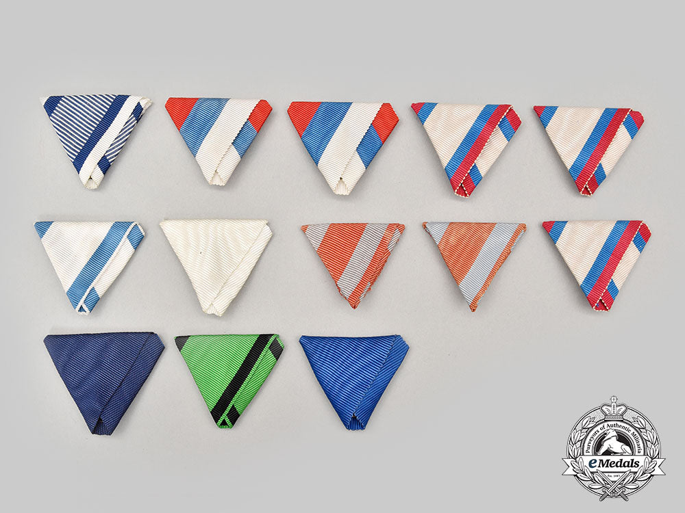 serbia,_kingdom;_yugogoslavia,_kingdom._a_lot_of_thirteen_mostly_original_medal_ribbons_l22_mnc8611_231