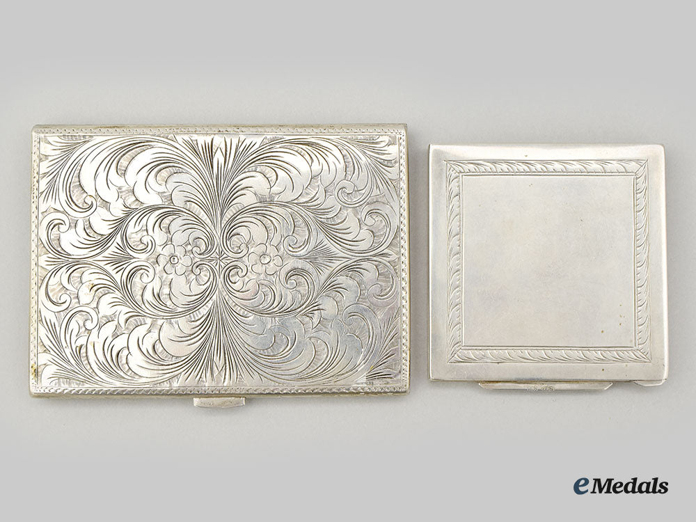 united_kingdom._a_silver_cigarette_case_and_silver_compact_l22_mnc8706_138