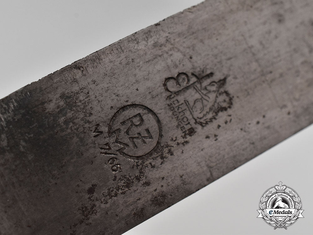 germany,_hj._a_member’s_knife,_relic_condition,_by_carl_eickhorn_l22_mnc8772_346