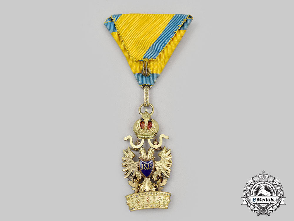 austria,_imperial._an_order_of_the_iron_crown,_iii_class_with_ii_class_small_decoration,_c.1918_l22_mnc8922_424