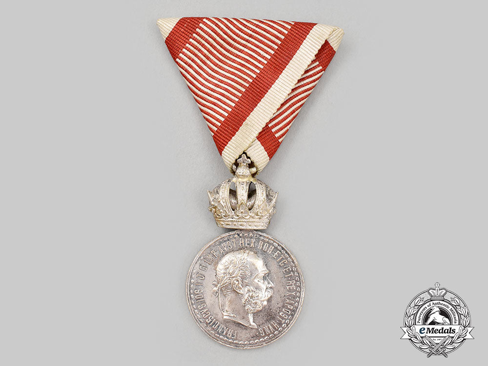 austria,_imperial._a_military_merit_medal,_silver_medal,_by_rothe,_c.1917_l22_mnc8967_449