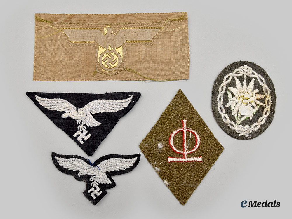 germany,_third_reich._a_mixed_lot_of_uniform_insignia_l22_mnc9173_065
