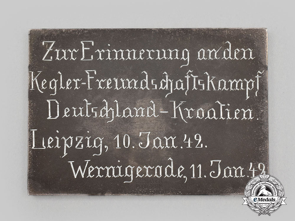 germany,_third_reich._a1942_german-_croatian_bowling_tournament_table_medal,_with_case,_by_b.h._meyer_l22_mnc9210_581_1_1