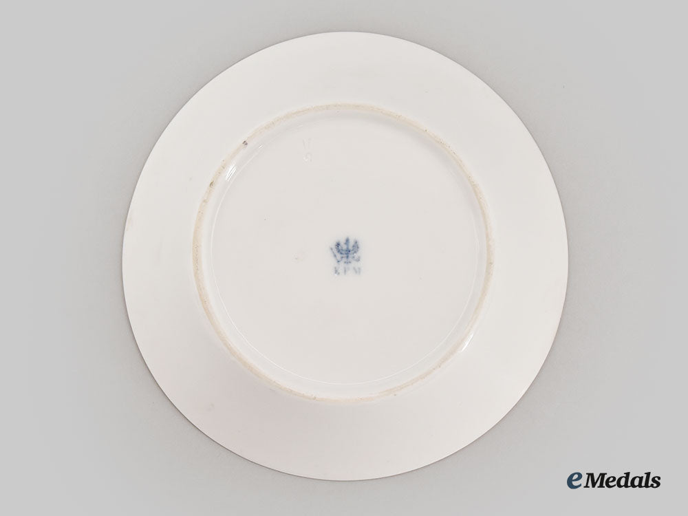 germany,_imperial._a_kpm_yellow_glazed_dish_l22_mnc9235_345_1
