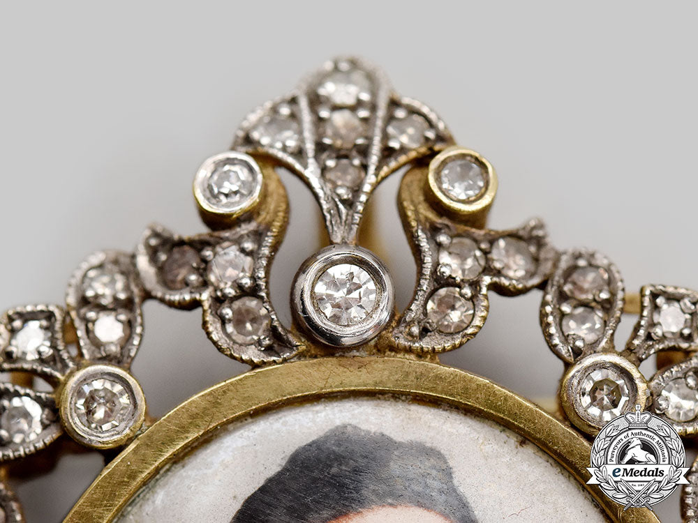 germany._a_kaiser_wilhelm_ii_commemorative_brooch,_with_gold_and_diamond-_encrusted_frame,_c.1930_l22_mnc9245_638