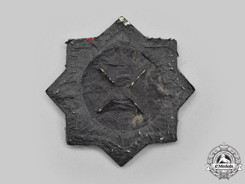 germany,_wehrmacht._a_german_cross_in_gold,_cloth_version_for_assault_gun_troops,_with_dietrich_maerz_certification_l22_mnc9341_638_1