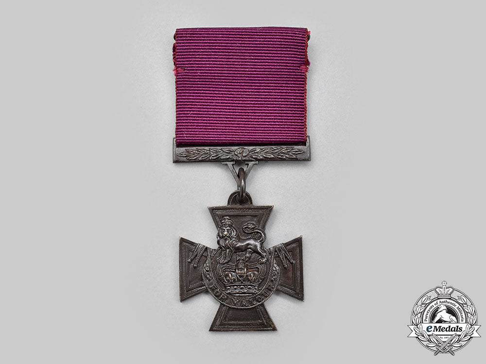 united_kingdom._a_limited_edition_replica_victoria_cross_by_hancocks&_co._of_london,_number418_of1352_l22_mnc9384_658_1