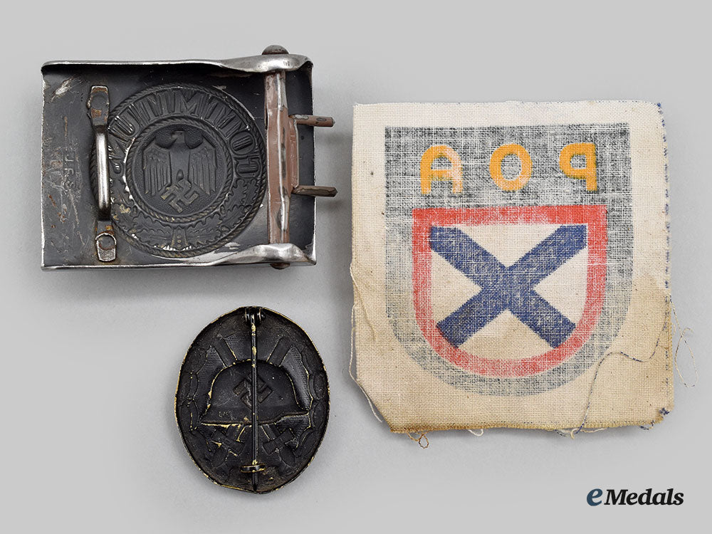 germany,_wehrmacht._a_mixed_lot_of_decorations_and_insignia_l22_mnc9444_271