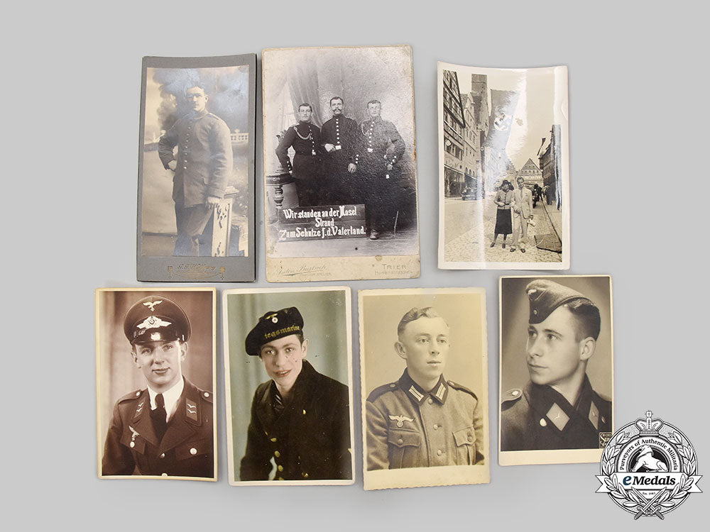 germany,_third_reich._a_mixed_lot_of_photos,_postcards,_and_identification_books_l22_mnc9477_130