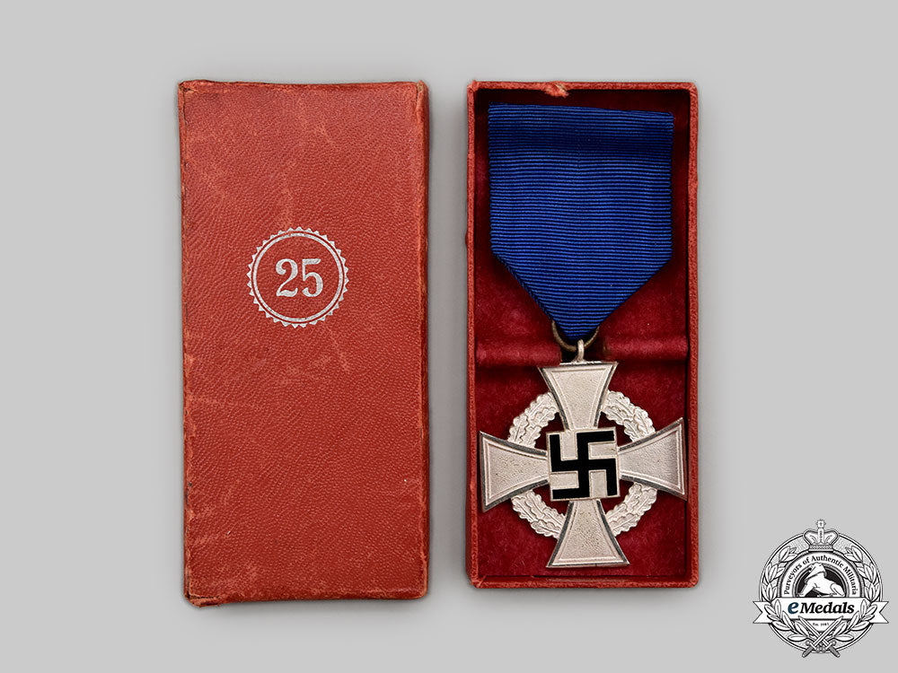 germany._a_mixed_lot_of_service_decorations_l22_mnc9501_146