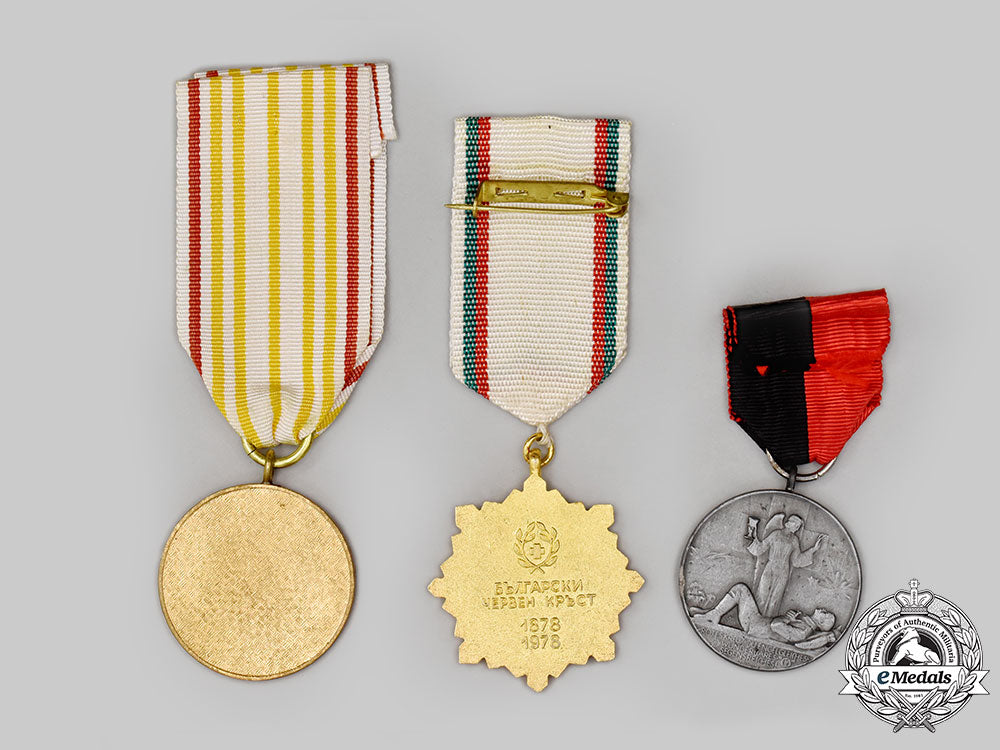 bulgaria,_people's_republic;_germany,_prussia;_poland,_people's_republic._three_red_cross_medals_l22_mnc9606_786_1
