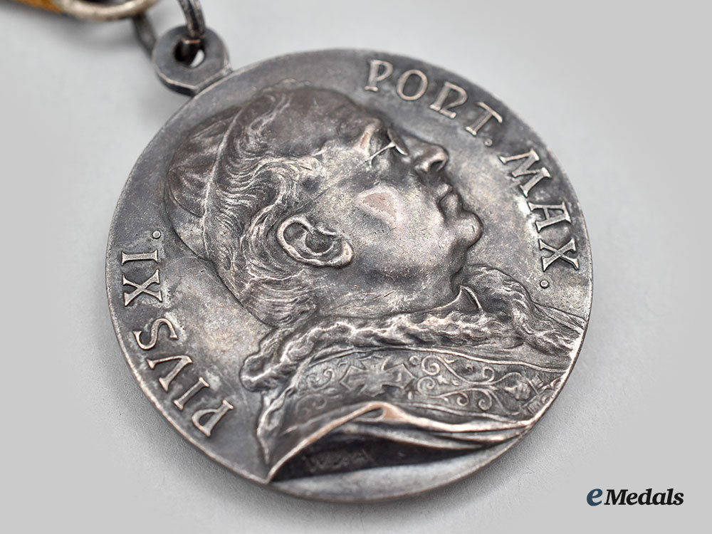 vatican,_city_state._a29_th_international_eucharistic_congress_at_sydney,_australia_medal1928_l22_mnc9641_151_1