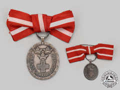 Sweden, Kingdom. A Red Cross Medal For Ladies, Fullsize & Miniature