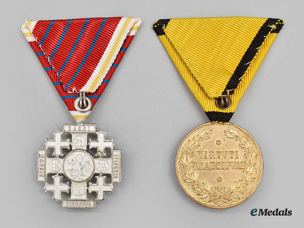 vatican._two_awards&_decorations_l22_mnc9742_291_1