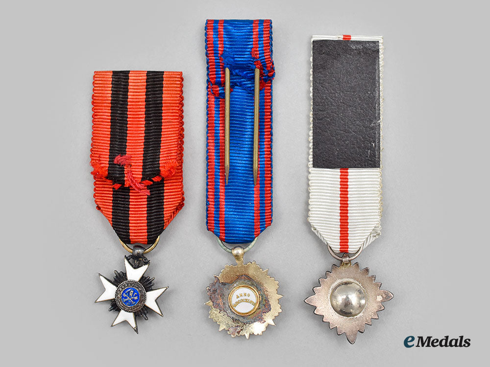 vatican,_city_state._three_miniature_awards_l22_mnc9766_297_1