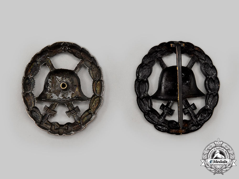 germany,_imperial._a_pair_of_wound_badges_l22_mnc9769_227