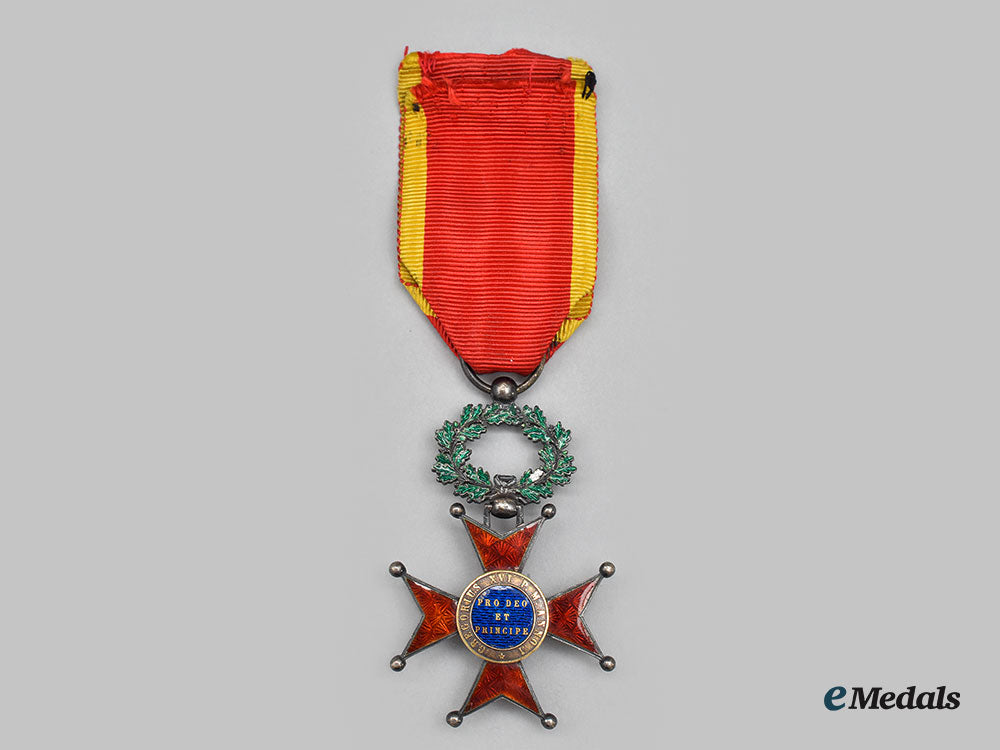vatican,_city_state._equestrian_order_of_st._gregory_the_great_for_civil_merit,_iii_class_knight,_cased,_c.1918_l22_mnc9780_304_1_1