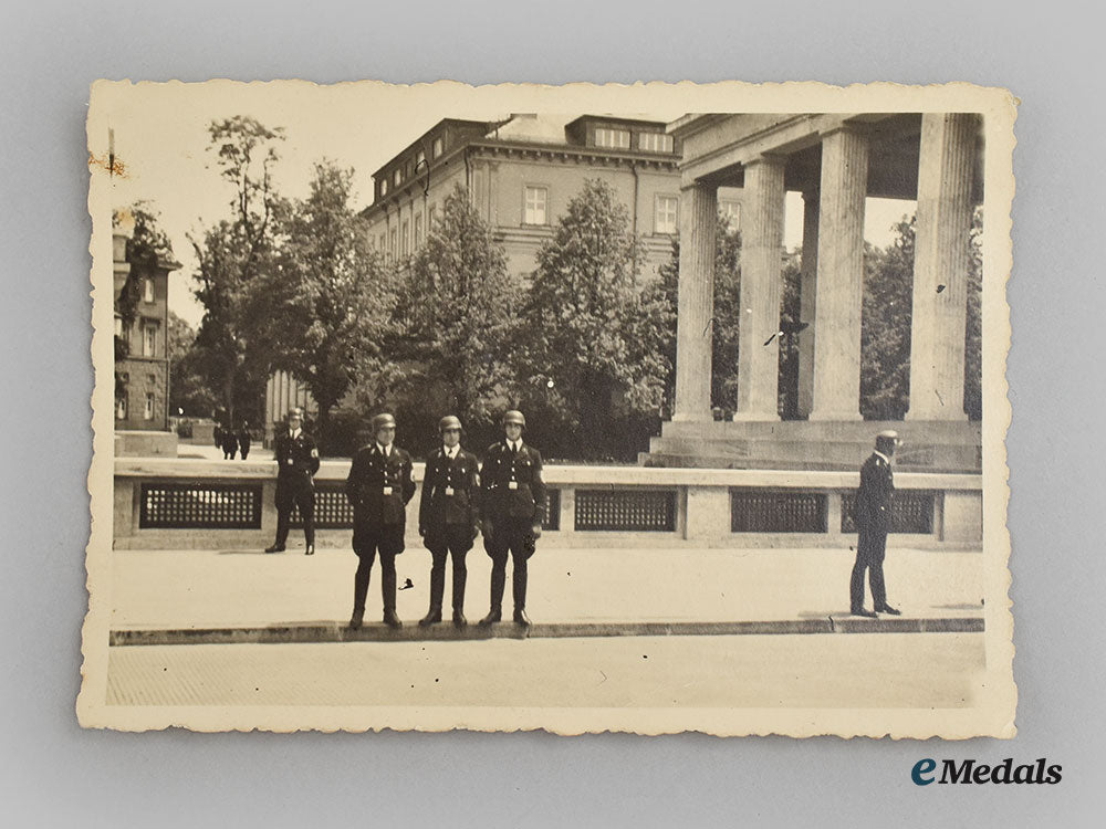 germany,_ss._a_lot_of_photographs_from_the_estate_of_ss-_hauptsturmführer_ernst_zaske,_with_ah_signature_l22_mnc9866_342