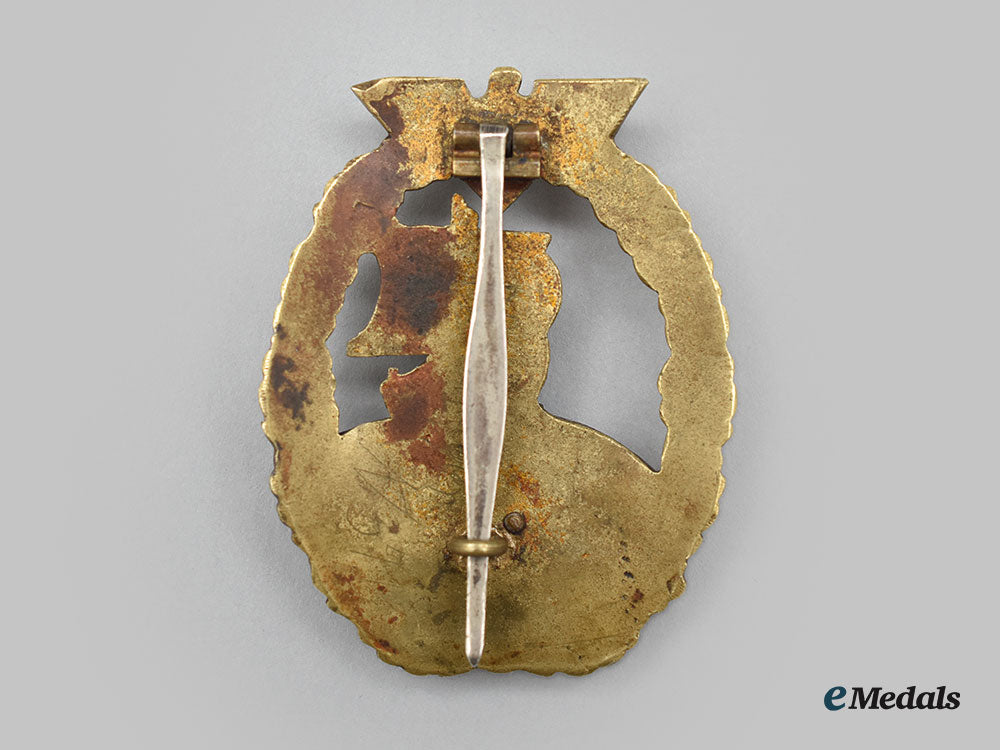 germany,_kriegsmarine._an_auxiliary_cruiser_war_badge,_by_c.e._juncker_l22_mnc9867_841