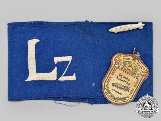 germany,_a_pair_of_zeppelin_insignia_l22_mnc9892_008
