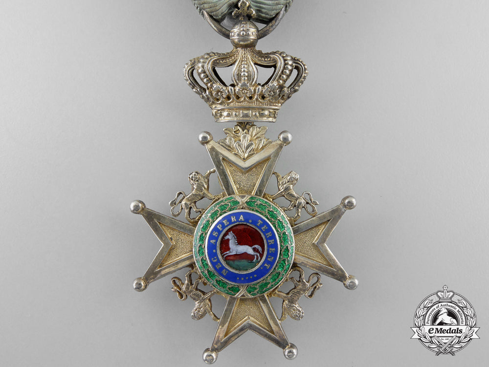 a_royal_guelphic_order;4_th_class_breast_badge_l_014