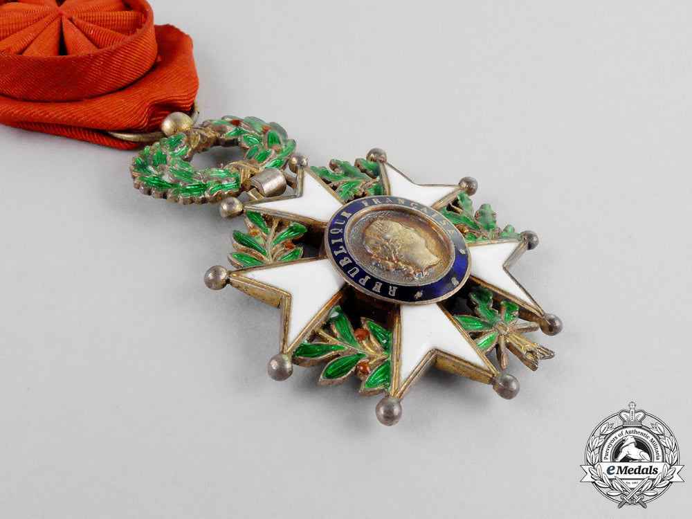 a_french_order_of_the_legion_of_honour,_officer,_model_of_the_fifth_republic(1962-_current)_l_017_1