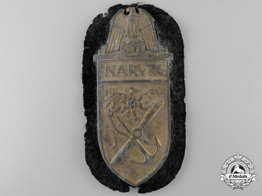 a_kriegsmarine_issue_narvik_shield;_uniform_removed_l_383