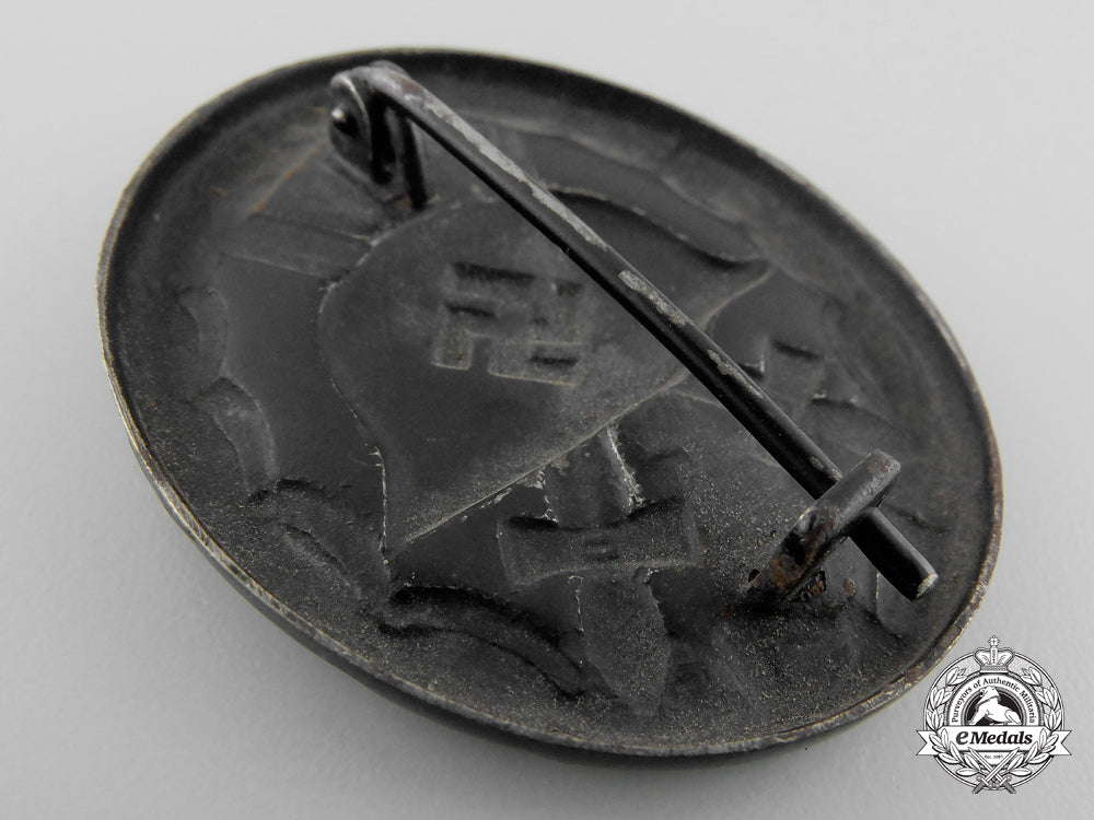 a_black_grade_wound_badge_l_388