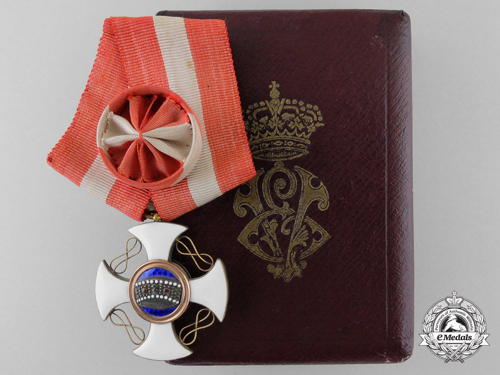 an_italian_order_of_the_crown;_officer's_cross_in_gold_with_case_l_870