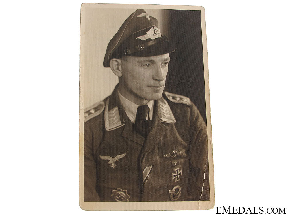 luftwaffe_officer_with_caption_photograph_luftwaffe_office_51827d219182a