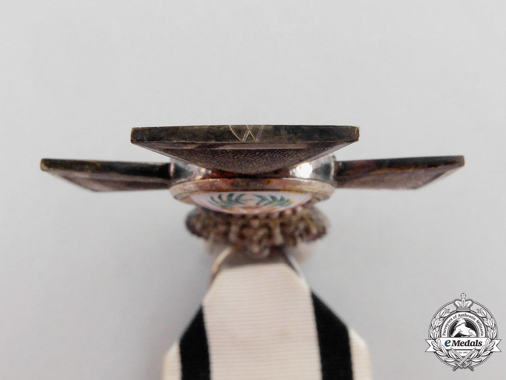 prussia._an_order_of_the_red_eagle,_fourth_class_with_crown,_by_wagner,_c.1915_m17-2303