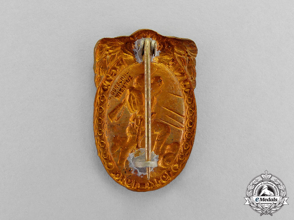 austria,_imperial._an_infantry_regiment23_cap_badge,_c.1916_m18-0694