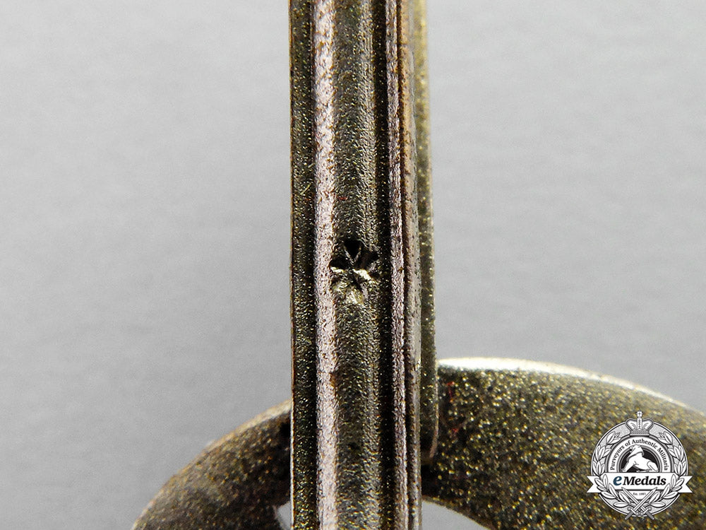 turkey,_ottoman_empire._an_order_of_medjidie,3_rd_class_commander_with_crossed_sabres,_c.1915_m18-0713