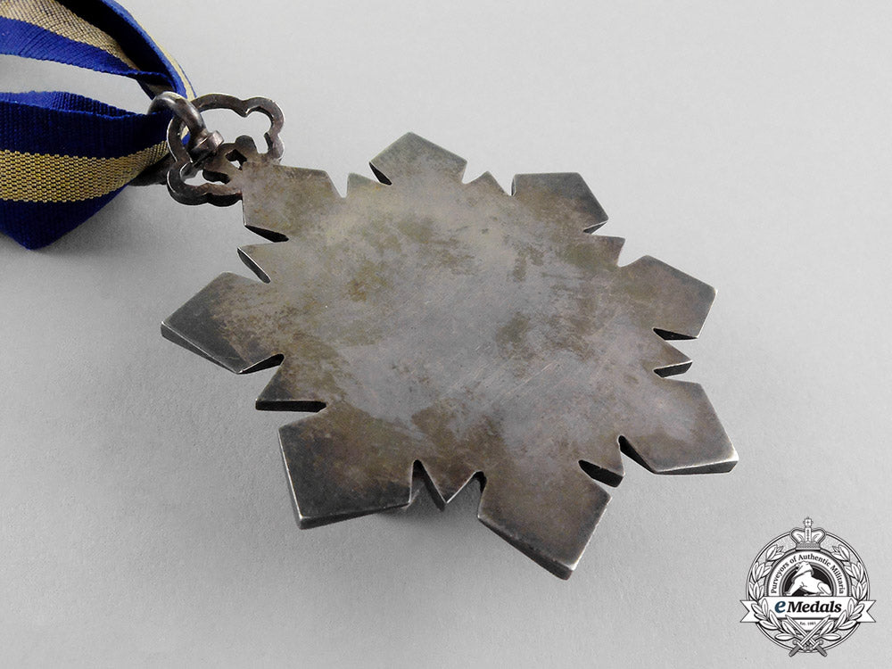 china,_qing_dynasty._an_order_of_the_double_dragon,_fifth_class,_c.1900_m18-1170