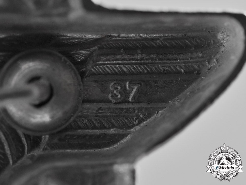germany._a_landwacht(_rural_police)_auxiliary_cap_badge_m18-2658_1_1