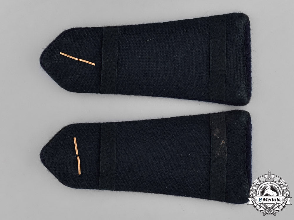 france._a_pair_of_foreign_legion_legionnaire_second_class_shoulder_boards_m18-2954